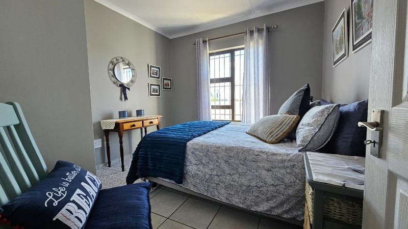 3 Bedroom Property for Sale in Britannia Bay Western Cape